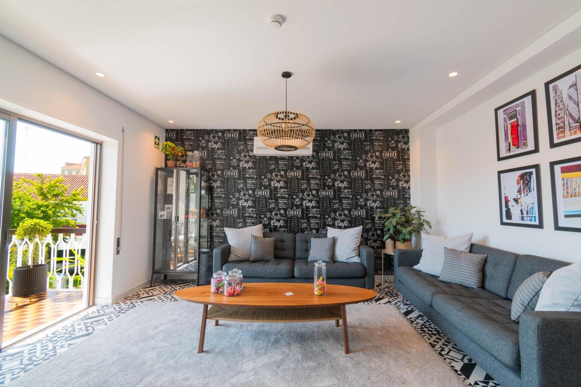 科英布拉7Min To Uni Se-Velha - Ac - Work Desk - 300Mbs Wifi住宿加早餐旅馆 外观 照片