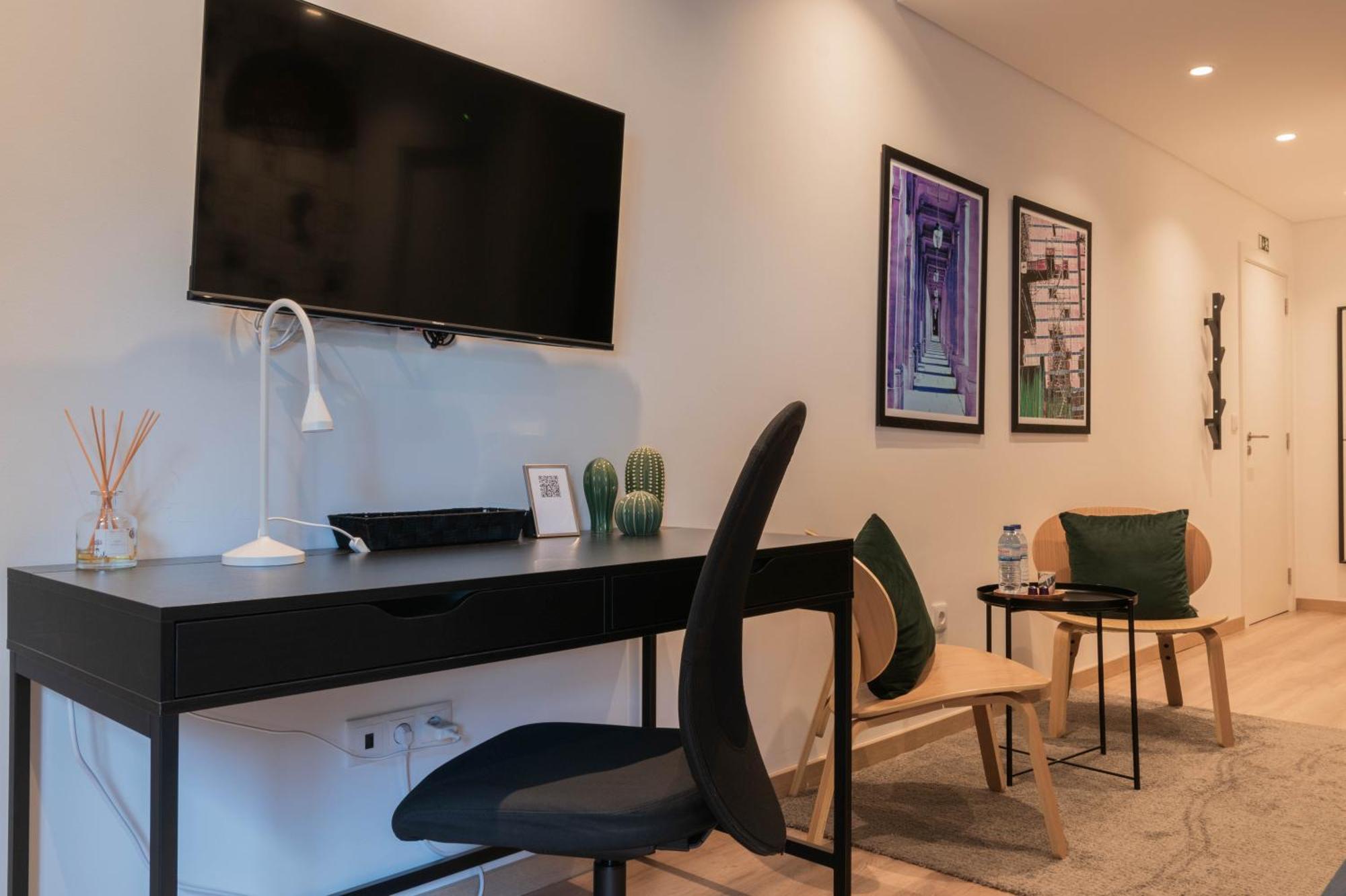 科英布拉7Min To Uni Se-Velha - Ac - Work Desk - 300Mbs Wifi住宿加早餐旅馆 外观 照片